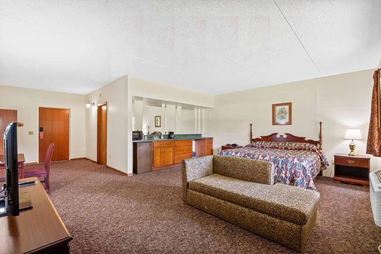 Shadowbrook Resort Tunkhannock Bagian luar foto