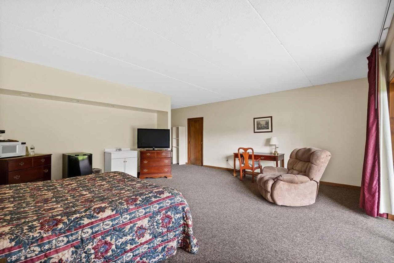 Shadowbrook Resort Tunkhannock Bagian luar foto